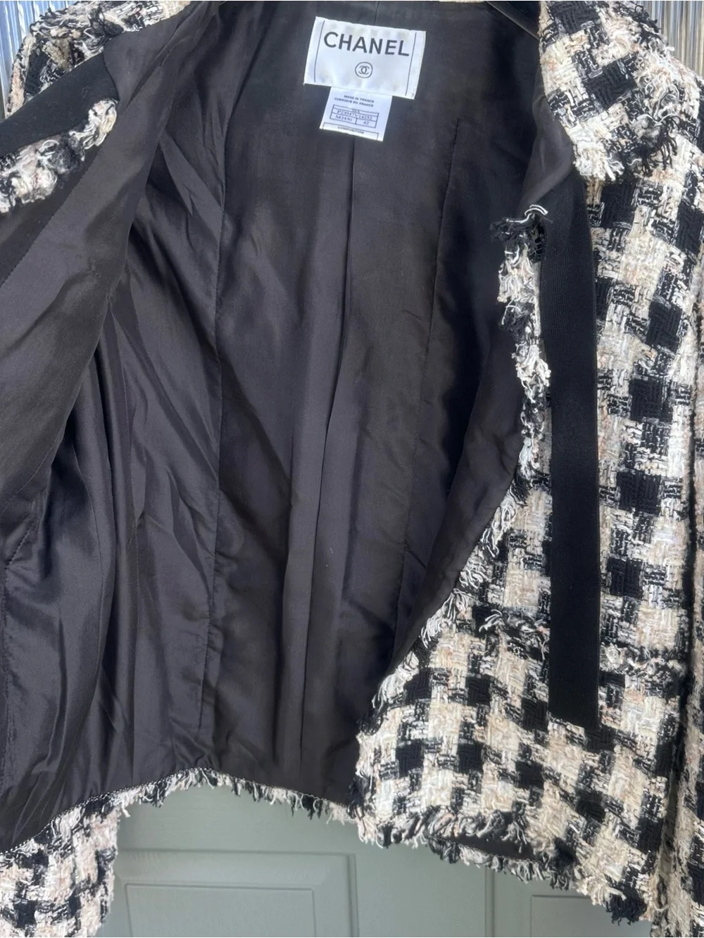 CHANEL 2004 Tweed Jacket